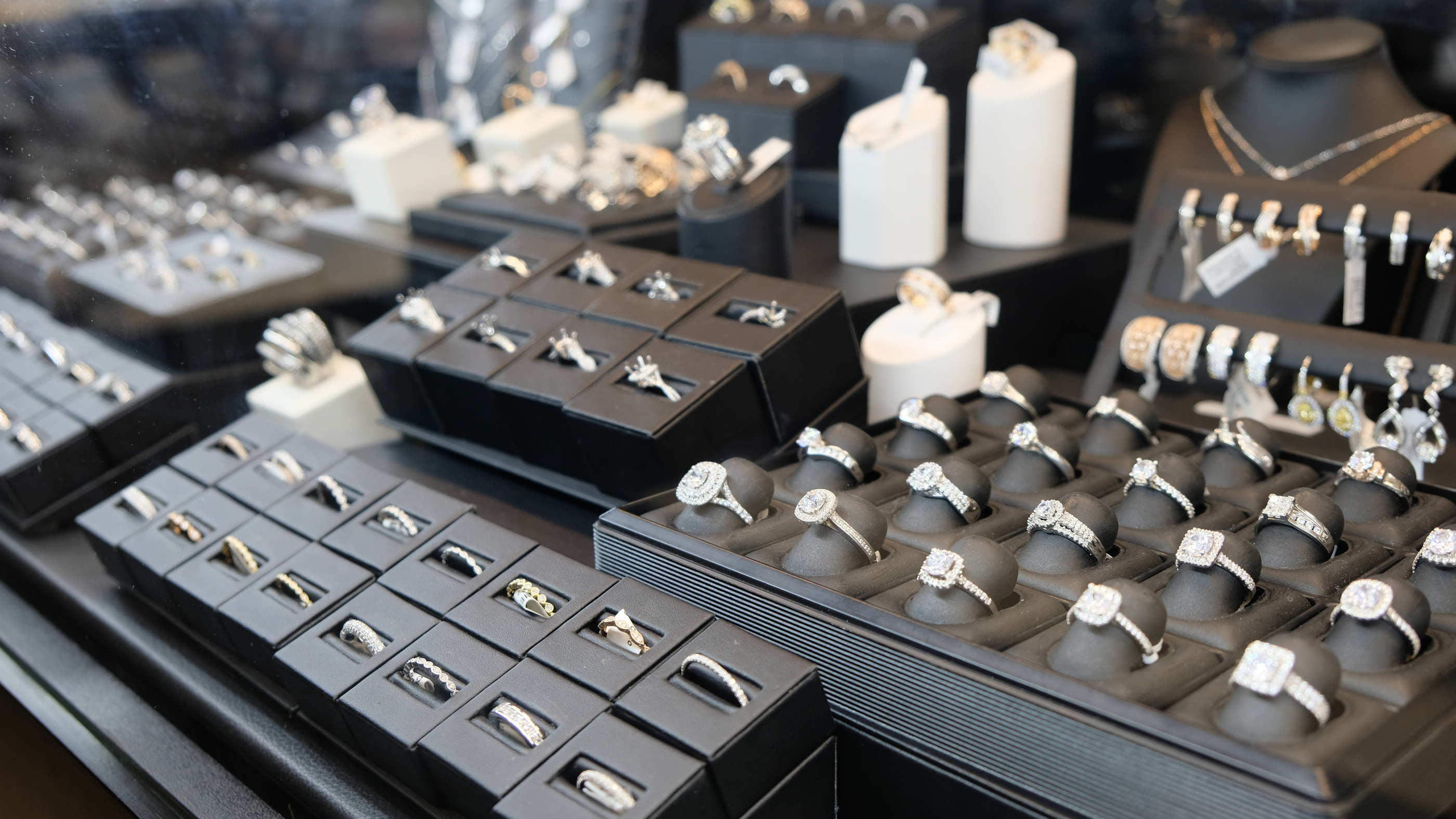 Diamond2 Showroom